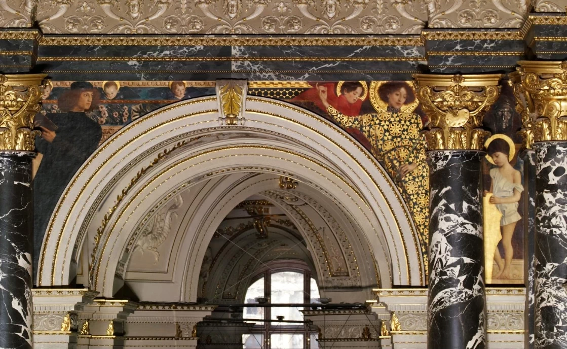 Antica arte italiana. Figure e santo con scudo